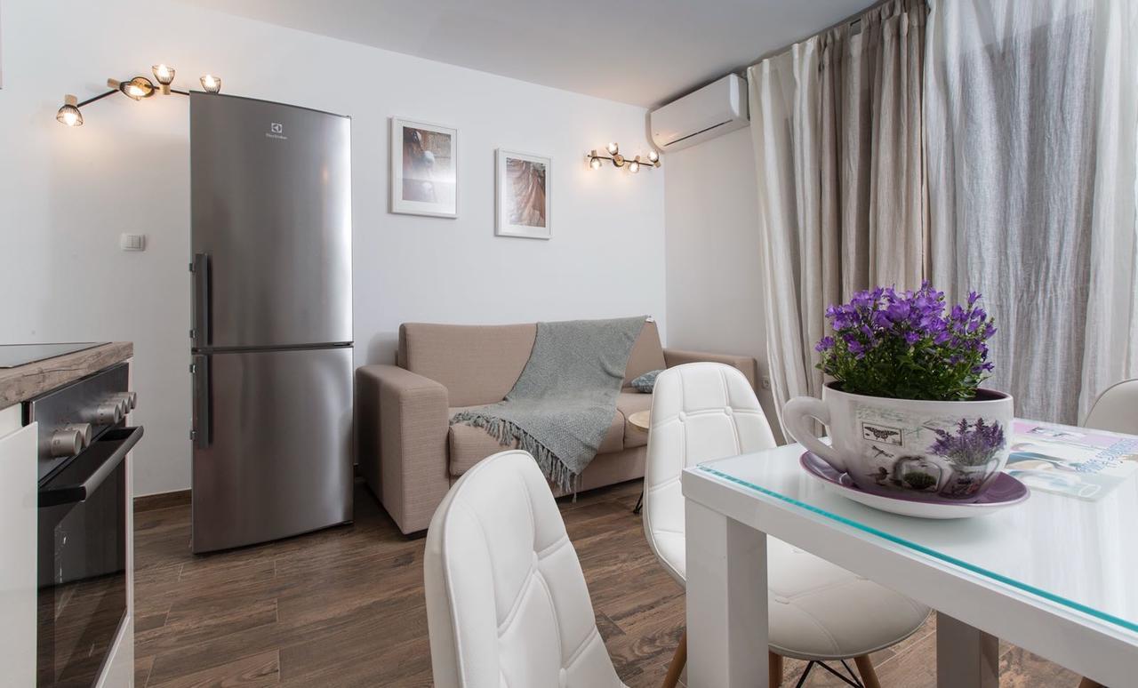 Apartment Stina Podstrana Bagian luar foto
