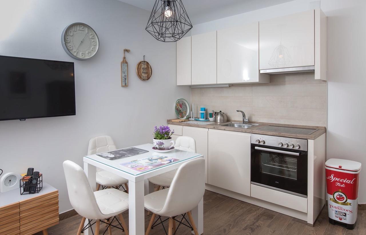Apartment Stina Podstrana Bagian luar foto